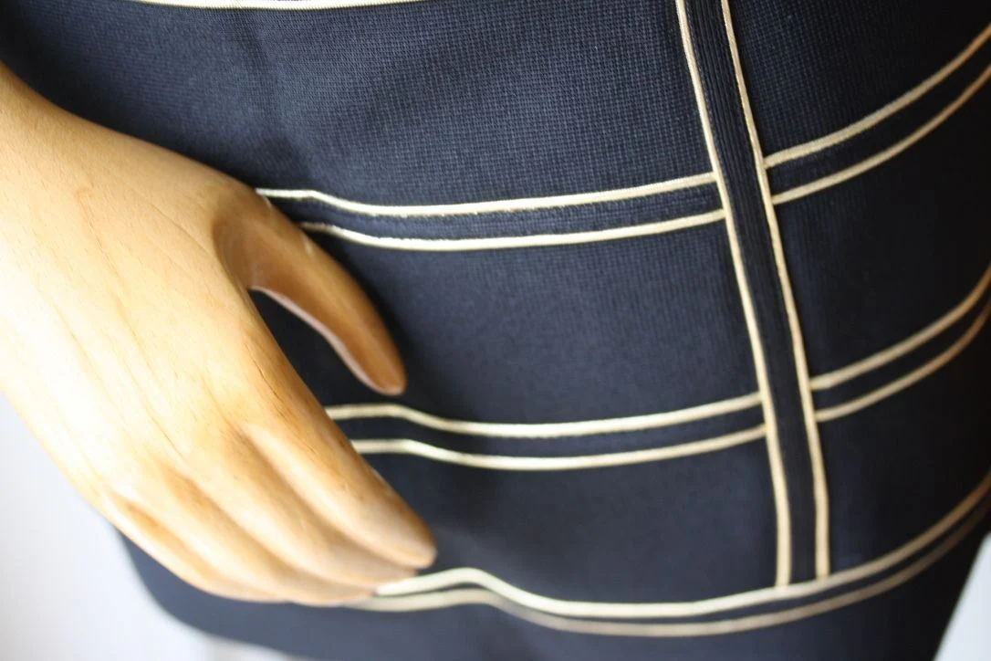 BALMAIN BLACK GOLD PIPING SKIRT FR 38 UK 10 - Image 6